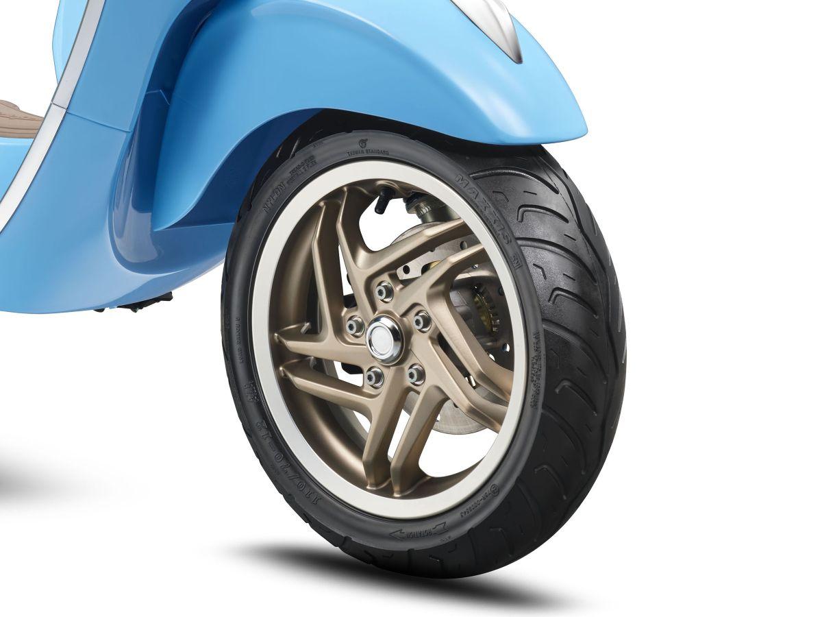 前挡泥板与轮毂