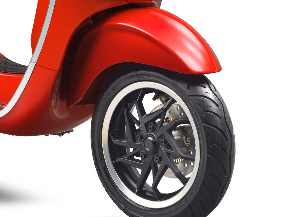 前挡泥板与轮毂